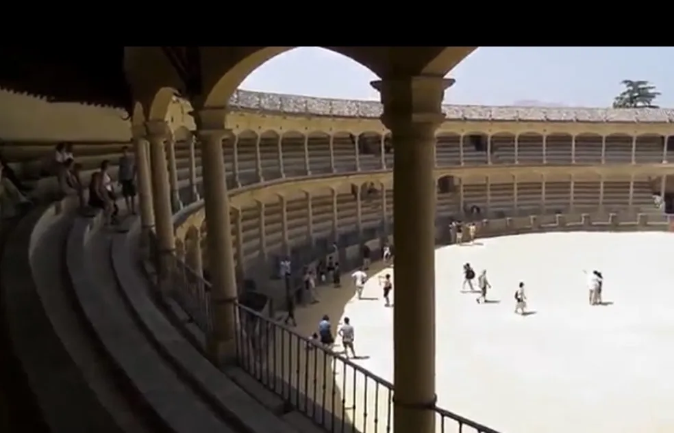 Interiér býčí arény Plaza de Toros